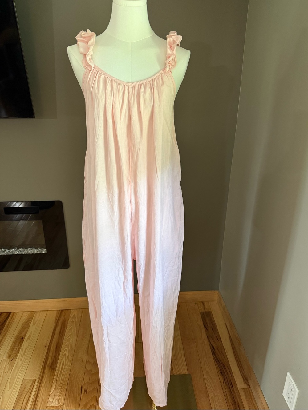 Vogue Light Pink Ruffle-Strap Women’s Jumpsuit